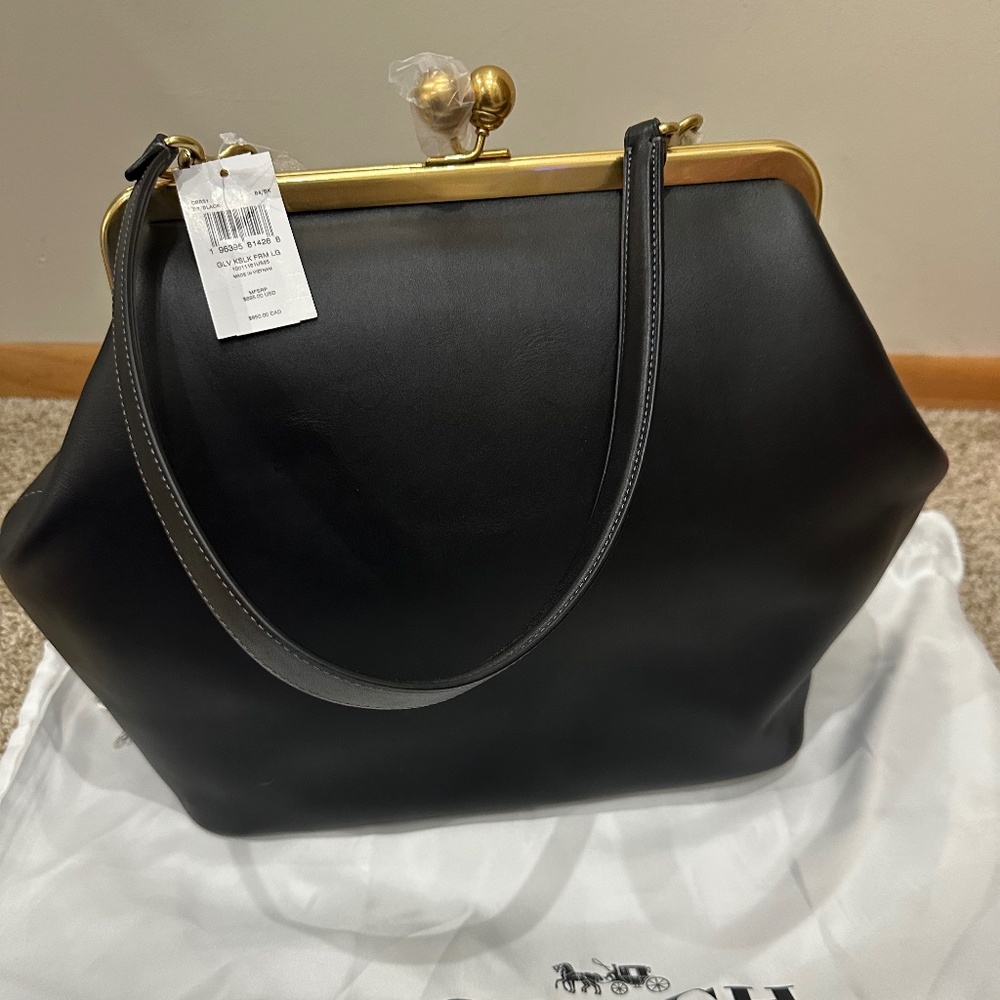 BRAND NEW COACH BLACK KISSLOCK